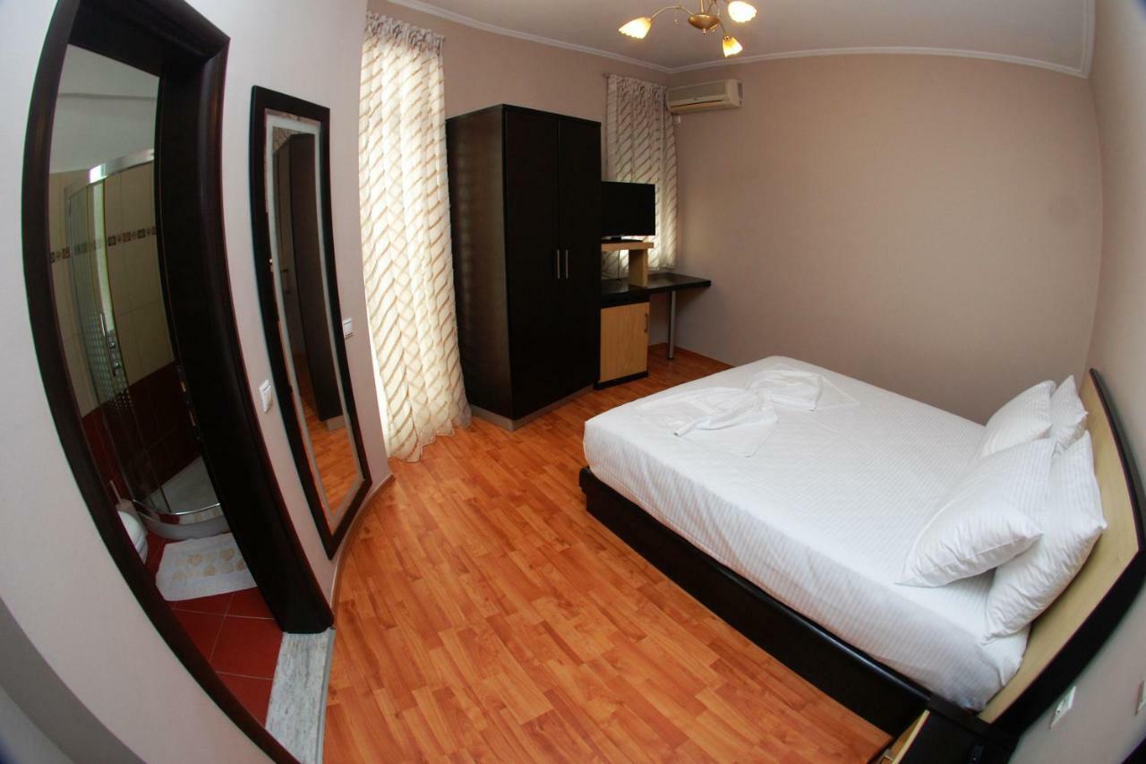 Hotel Ramo Saranda Exterior photo